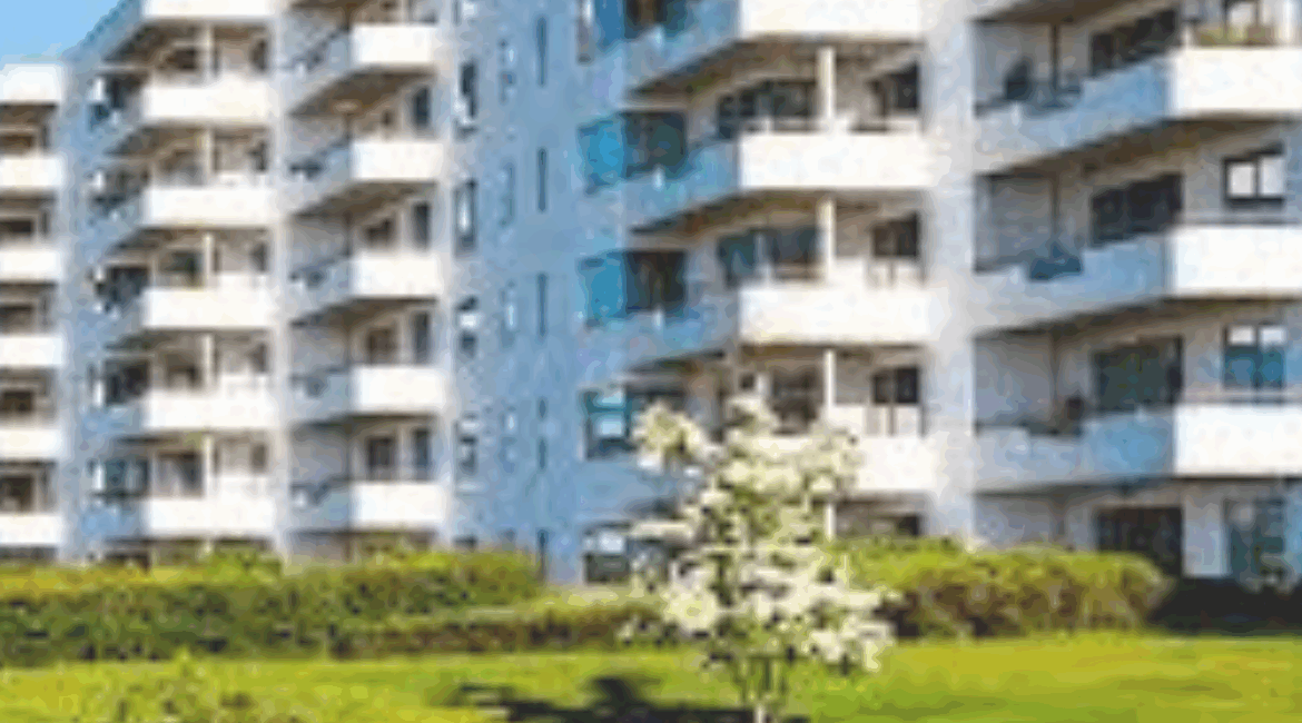 Entenda a responsabilidade por vazamentos em condomínios e a importância do laudo técnico para decisão correta.